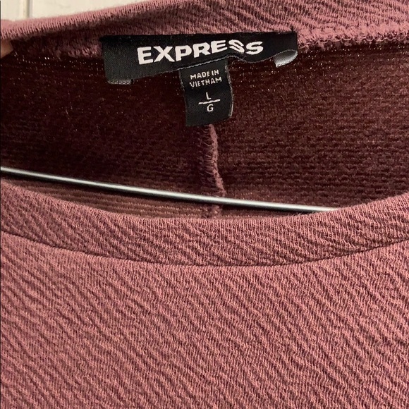 Express Front-tie Blouse - Picture 2 of 4